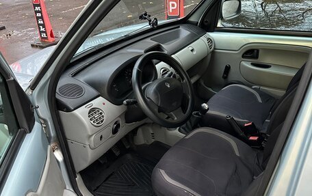 Renault Kangoo II рестайлинг, 2006 год, 395 000 рублей, 13 фотография