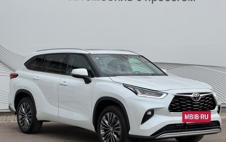 Toyota Highlander, 2025 год, 6 000 000 рублей, 5 фотография