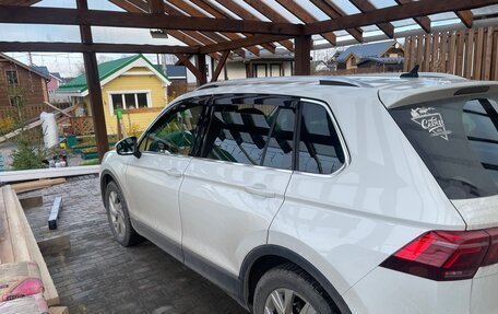 Volkswagen Tiguan II, 2021 год, 3 500 000 рублей, 2 фотография