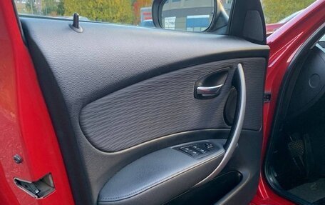 BMW 1 серия, 2010 год, 820 000 рублей, 12 фотография