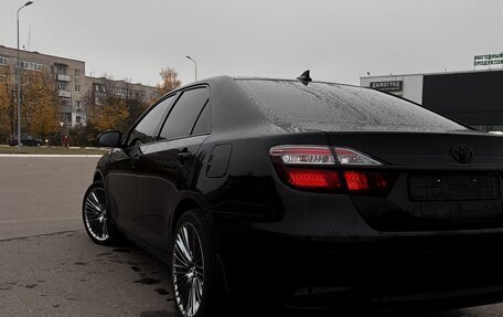 Toyota Camry, 2017 год, 2 300 000 рублей, 7 фотография