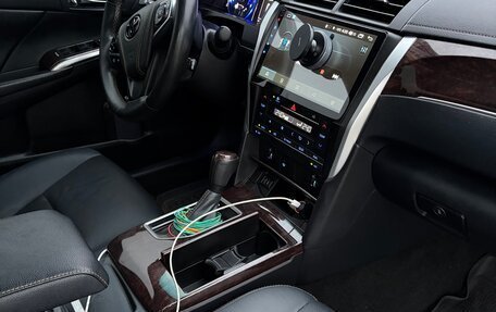 Toyota Camry, 2017 год, 2 300 000 рублей, 21 фотография