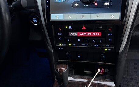 Toyota Camry, 2017 год, 2 300 000 рублей, 22 фотография