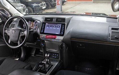 Toyota Land Cruiser Prado 150 рестайлинг 2, 2021 год, 6 898 000 рублей, 11 фотография