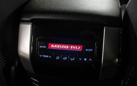 Toyota Land Cruiser Prado 150 рестайлинг 2, 2021 год, 6 898 000 рублей, 24 фотография