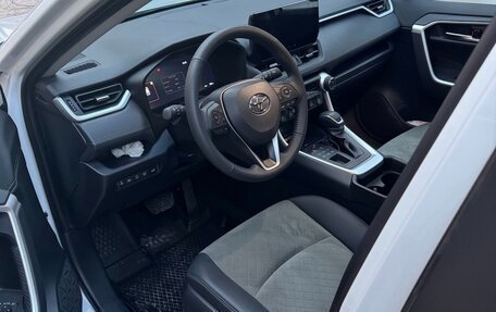 Toyota RAV4, 2025 год, 4 000 000 рублей, 7 фотография