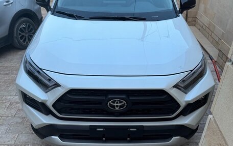 Toyota RAV4, 2025 год, 4 000 000 рублей, 11 фотография