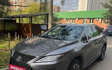 Lexus RX IV рестайлинг, 2020 год, 5 400 000 рублей, 3 фотография