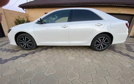 Toyota Camry, 2017 год, 2 200 000 рублей, 4 фотография