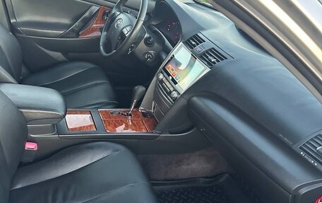 Toyota Camry, 2008 год, 1 300 000 рублей, 18 фотография