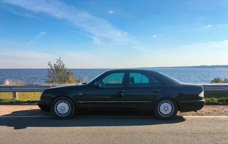 Mercedes-Benz E-Класс, 1999 год, 460 000 рублей, 4 фотография