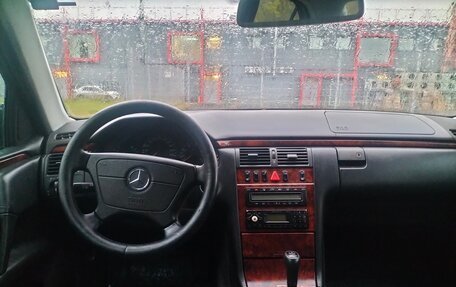 Mercedes-Benz E-Класс, 1999 год, 460 000 рублей, 18 фотография