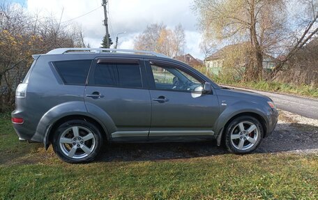 Mitsubishi Outlander III рестайлинг 3, 2007 год, 850 000 рублей, 7 фотография