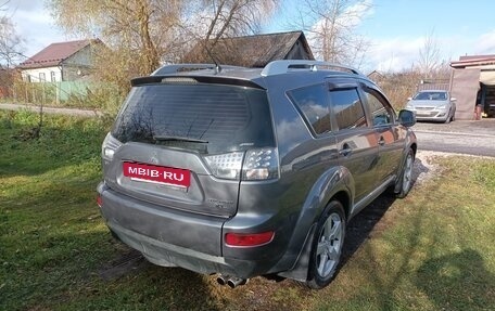 Mitsubishi Outlander III рестайлинг 3, 2007 год, 850 000 рублей, 6 фотография