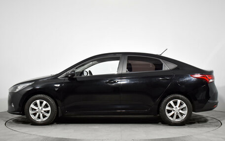 Hyundai Solaris II рестайлинг, 2021 год, 1 690 000 рублей, 8 фотография