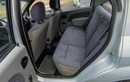 Renault Logan I, 2005 год, 350 000 рублей, 9 фотография