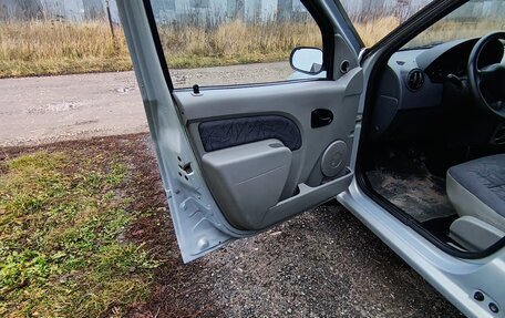 Renault Logan I, 2005 год, 350 000 рублей, 5 фотография