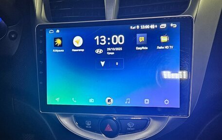 Hyundai Solaris II рестайлинг, 2014 год, 900 000 рублей, 6 фотография