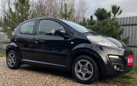 Peugeot 107 I рестайлинг, 2012 год, 610 000 рублей, 2 фотография