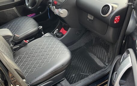 Peugeot 107 I рестайлинг, 2012 год, 610 000 рублей, 17 фотография