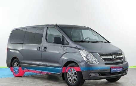 Hyundai H-1 II рестайлинг, 2010 год, 1 218 700 рублей, 1 фотография
