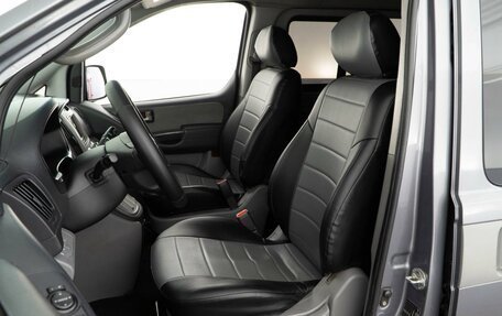 Hyundai H-1 II рестайлинг, 2010 год, 1 218 700 рублей, 11 фотография