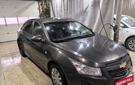 Chevrolet Cruze II, 2013 год, 610 000 рублей, 9 фотография