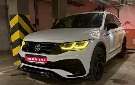 Volkswagen Tiguan II, 2021 год, 4 100 000 рублей, 2 фотография