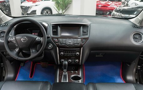 Nissan Pathfinder, 2015 год, 1 549 000 рублей, 15 фотография