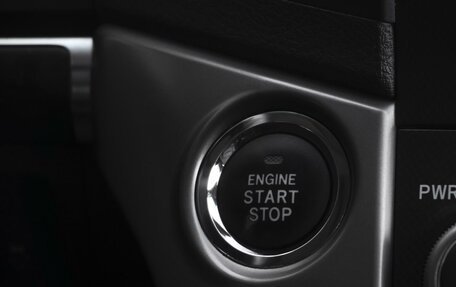 Toyota Land Cruiser 200, 2008 год, 2 599 000 рублей, 17 фотография