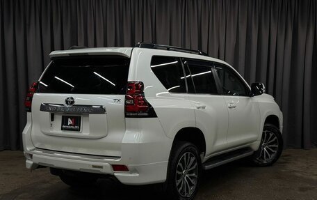 Toyota Land Cruiser Prado 150 рестайлинг 2, 2021 год, 5 899 888 рублей, 4 фотография