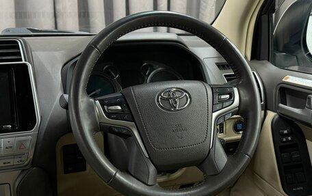 Toyota Land Cruiser Prado 150 рестайлинг 2, 2021 год, 5 899 888 рублей, 9 фотография