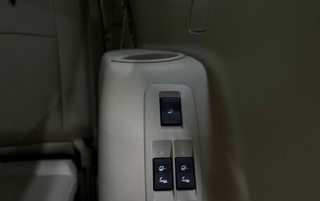 Toyota Land Cruiser Prado 150 рестайлинг 2, 2021 год, 5 899 888 рублей, 24 фотография