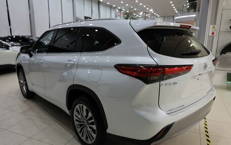 Toyota Highlander, 2025 год, 6 500 000 рублей, 5 фотография