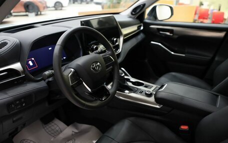 Toyota Highlander, 2025 год, 6 500 000 рублей, 9 фотография