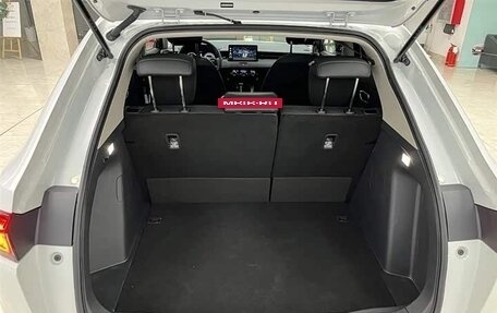 Honda Vezel, 2023 год, 2 250 000 рублей, 7 фотография