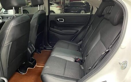 Honda Vezel, 2023 год, 2 250 000 рублей, 16 фотография