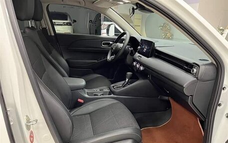 Honda Vezel, 2023 год, 2 250 000 рублей, 18 фотография