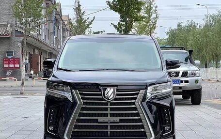 Toyota Alphard III, 2020 год, 12 500 000 рублей, 2 фотография