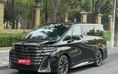 Toyota Vellfire, 2023 год, 16 700 000 рублей, 1 фотография