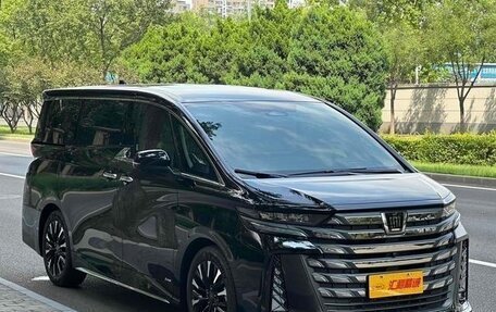 Toyota Vellfire, 2023 год, 16 700 000 рублей, 3 фотография