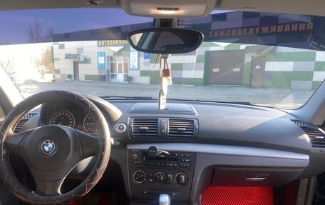 BMW 1 серия, 2011 год, 650 000 рублей, 20 фотография