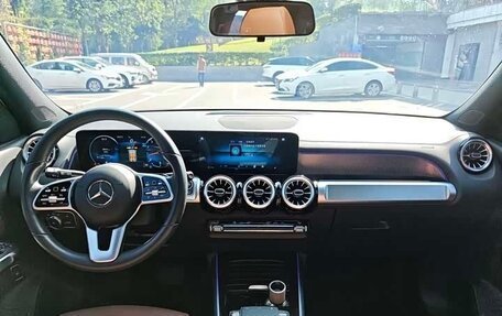 Mercedes-Benz GLB, 2022 год, 2 560 000 рублей, 11 фотография