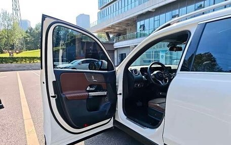 Mercedes-Benz GLB, 2022 год, 2 560 000 рублей, 29 фотография