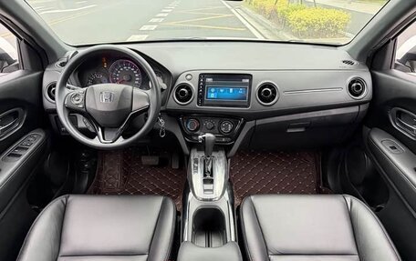 Honda HR-V II, 2021 год, 1 600 000 рублей, 13 фотография