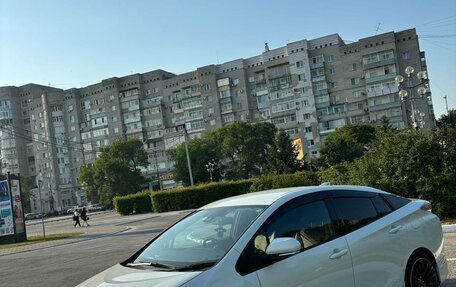 Toyota Prius IV XW50, 2016 год, 1 580 000 рублей, 6 фотография