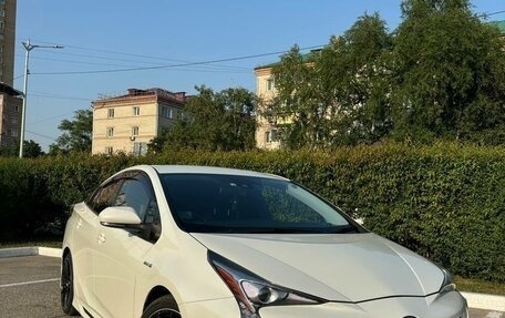 Toyota Prius IV XW50, 2016 год, 1 580 000 рублей, 2 фотография