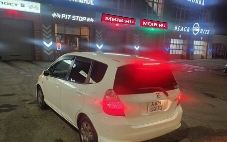 Honda Fit III, 2006 год, 570 000 рублей, 1 фотография