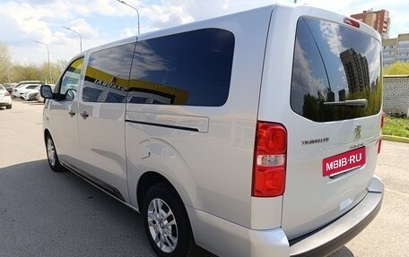 Peugeot Traveller I, 2022 год, 3 295 000 рублей, 2 фотография