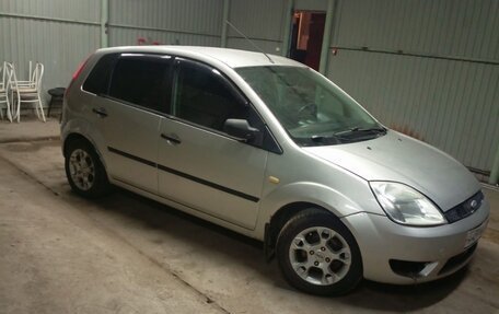 Ford Fiesta, 2004 год, 300 000 рублей, 1 фотография